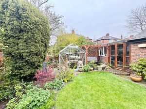 Photo 16- click for photo gallery